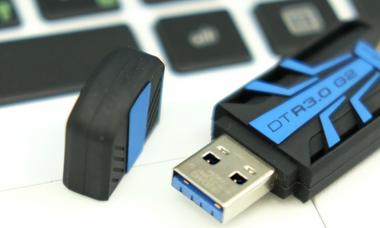 Options for optimizing data transfer speed to a flash drive